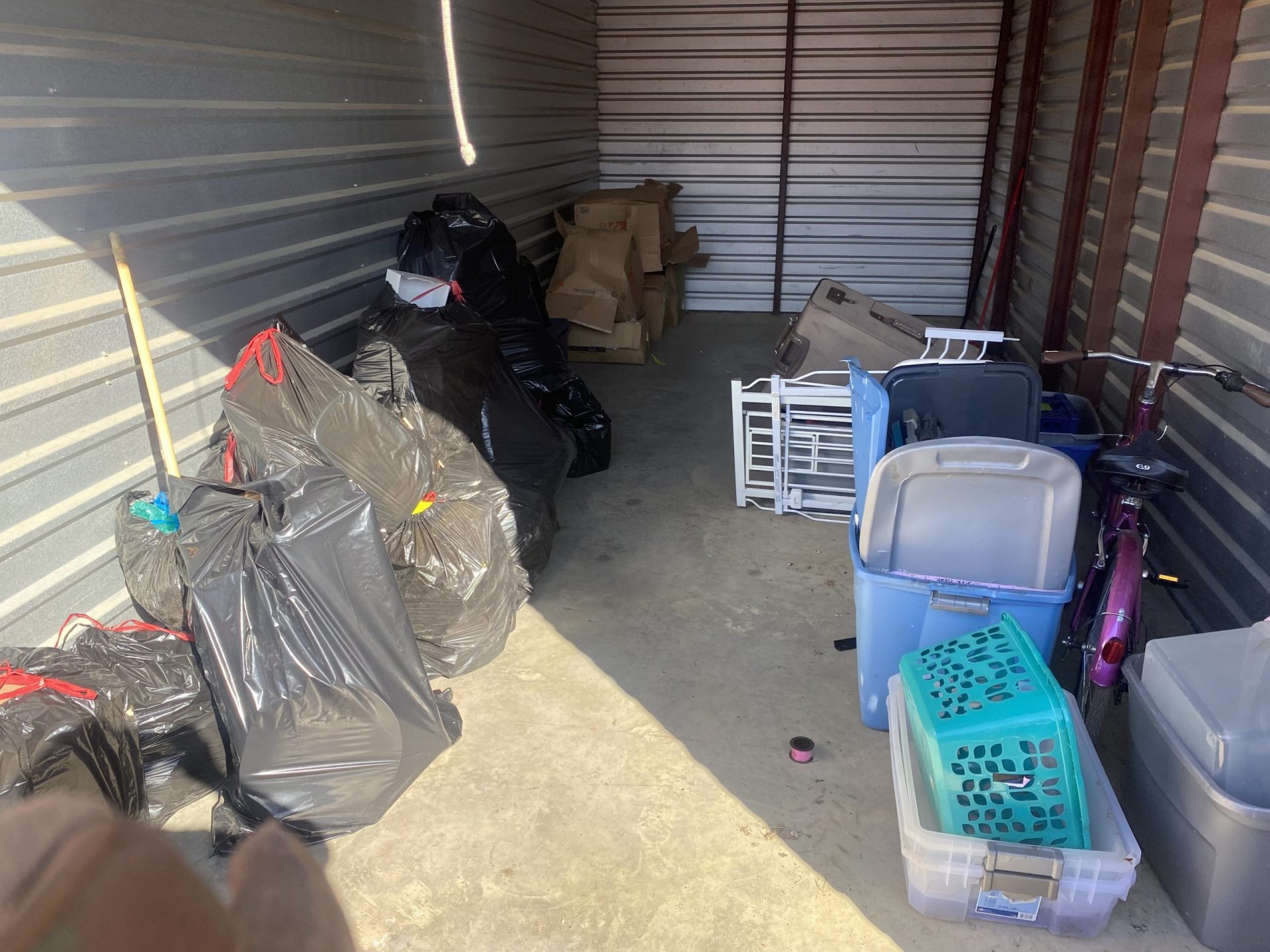 Storage Unit Cleanouts in Acworth GA.